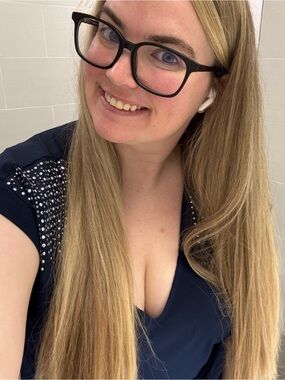 Meet your Posher, Courtney